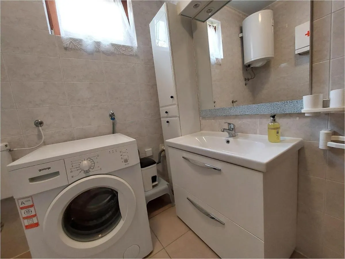 Apartment Marina Malinska